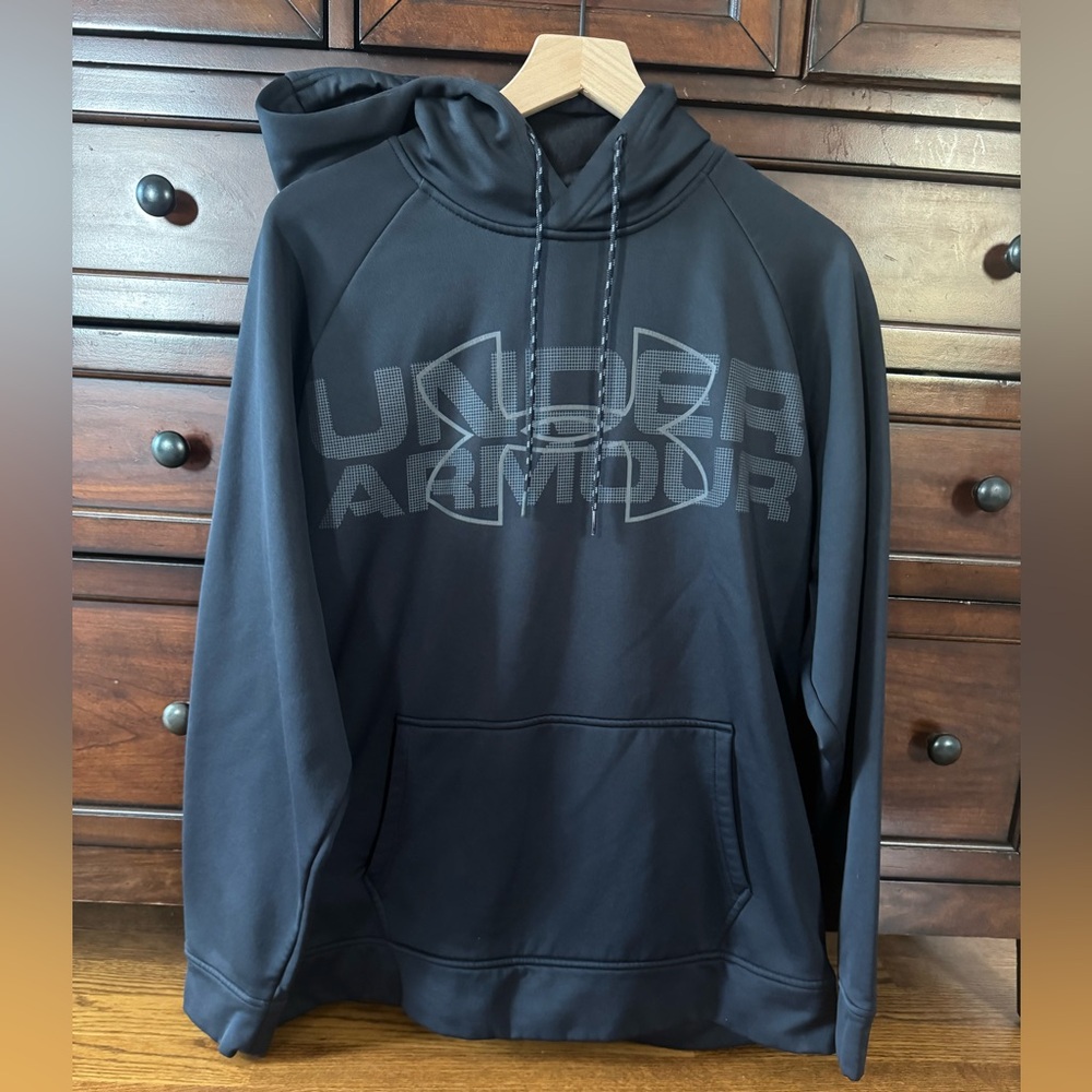 Great condition color gear hoodie.